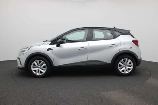 Renault Captur (2022) thumbnail 4