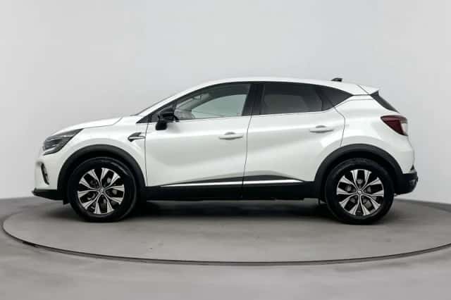 Renault Captur (2023) thumbnail 2