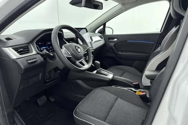 Renault Captur (2023) thumbnail 17