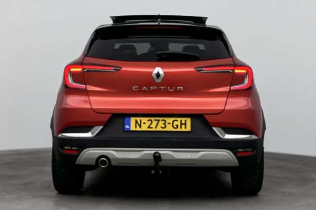 Renault Captur (2020) thumbnail 3