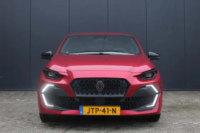 Renault Clio (2026) thumbnail 2