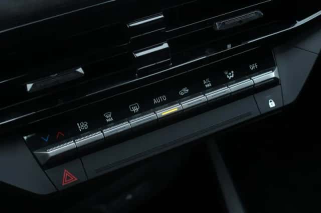 Renault Clio (2026) thumbnail 31
