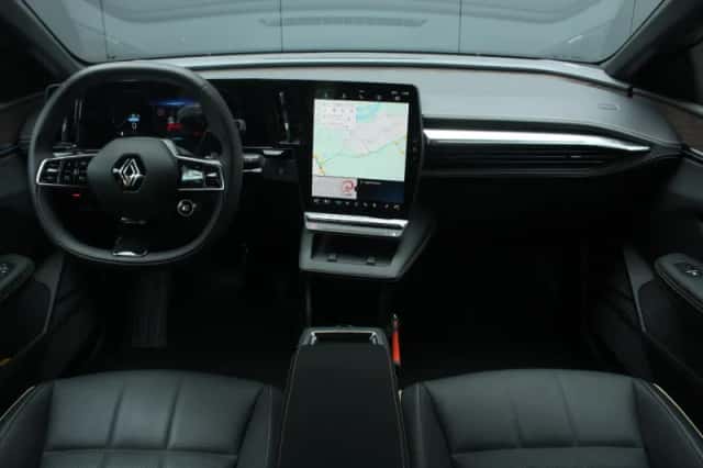 Renault Mégane E-Tech (2025) thumbnail 12