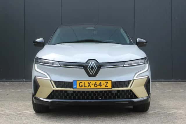 Renault Mégane E-Tech (2025) thumbnail 2