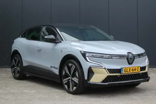 Renault Mégane E-Tech (2025) thumbnail 3