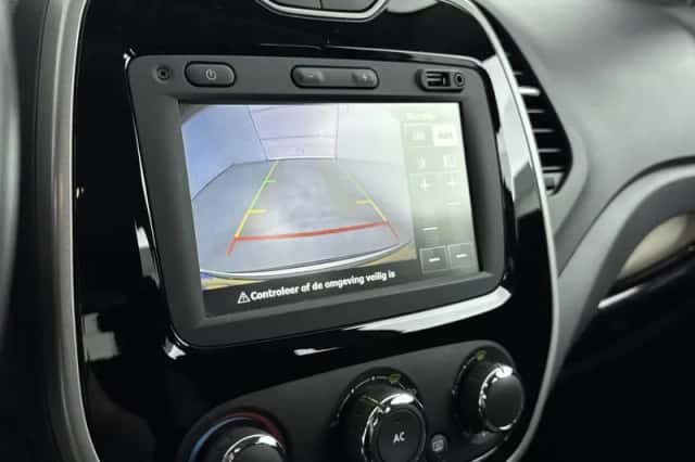 Renault Captur (2014) thumbnail 11