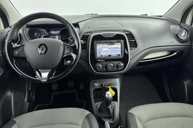 Renault Captur (2014) thumbnail 16