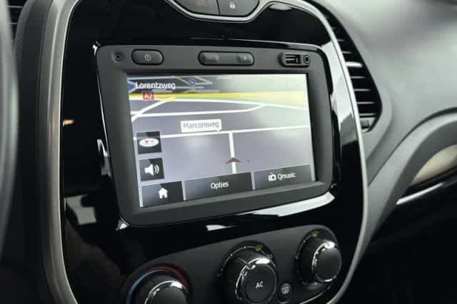 Renault Captur (2014) thumbnail 19
