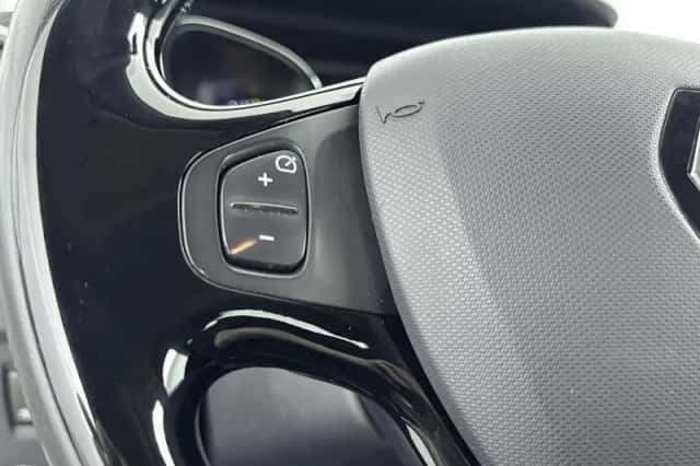 Renault Captur (2014) thumbnail 6