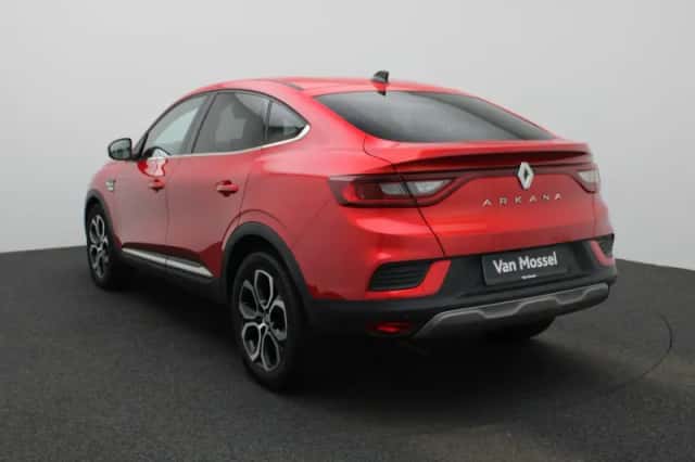 Renault Arkana (2022) thumbnail 2