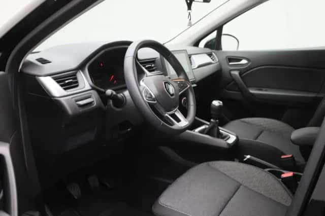 Renault Captur (2022) thumbnail 25