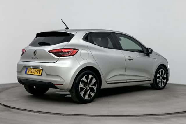 Renault Clio (2022) thumbnail 4