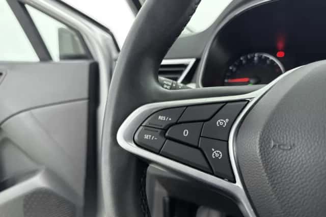 Renault Clio (2022) thumbnail 6