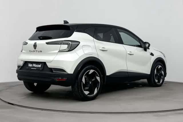 Renault Captur (2025) thumbnail 4