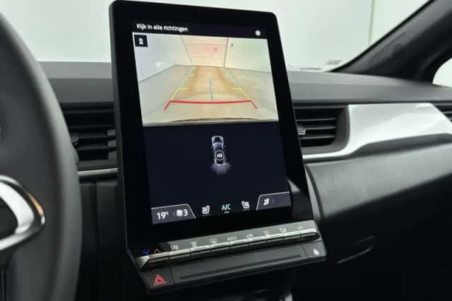 Renault Captur (2024) thumbnail 6