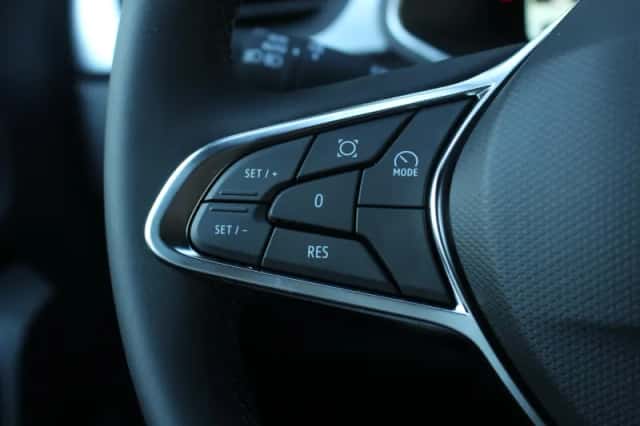 Renault Captur (2025) thumbnail 17
