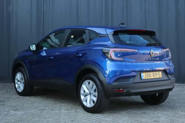 Renault Captur (2025) thumbnail 7