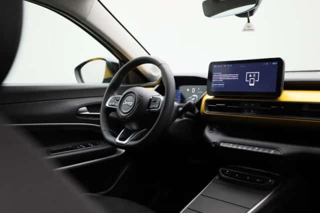 Jeep Avenger (2023) thumbnail 35