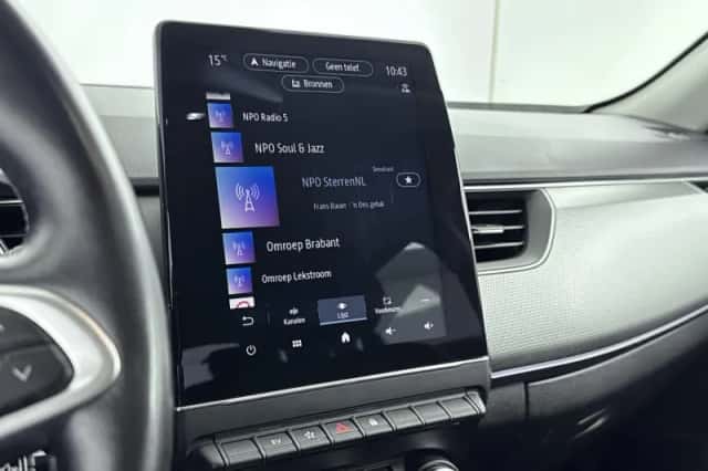 Renault Arkana (2023) thumbnail 10