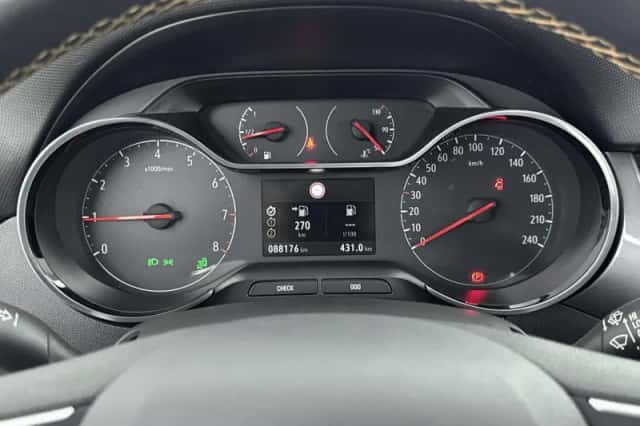Opel Crossland X (2020) thumbnail 11