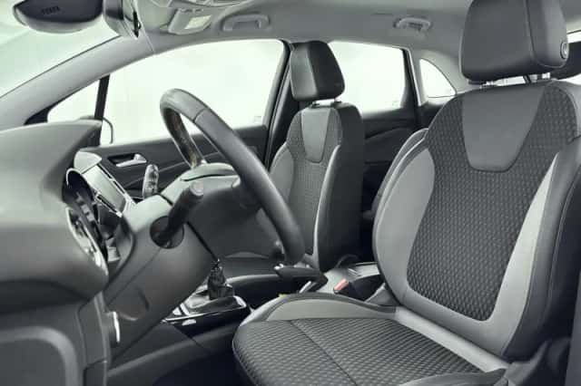 Opel Crossland X (2020) thumbnail 24