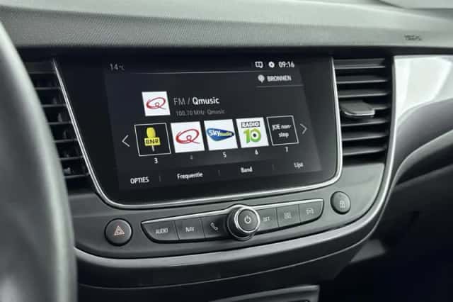 Opel Crossland X (2020) thumbnail 9