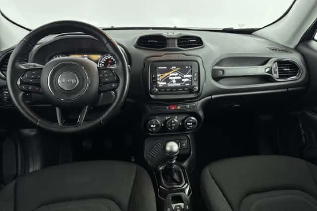Jeep Renegade (2017) thumbnail 17