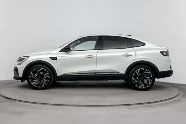 Renault Arkana (2024) thumbnail 2