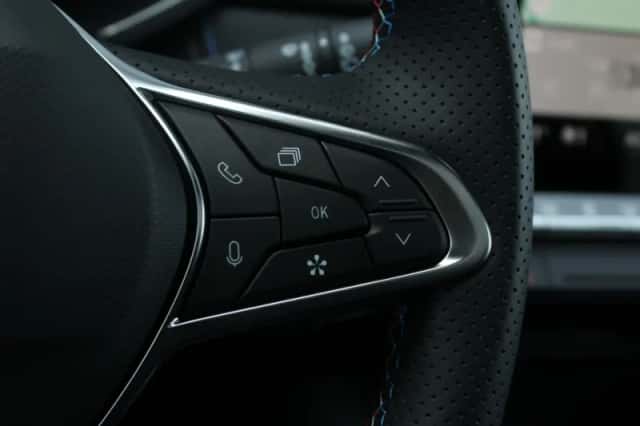 Renault Captur (2025) thumbnail 23