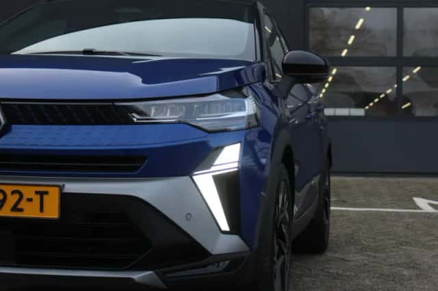 Renault Captur (2025) thumbnail 10