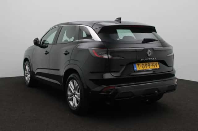 Renault Austral (2023) thumbnail 2