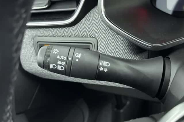 Renault Clio (2025) thumbnail 24