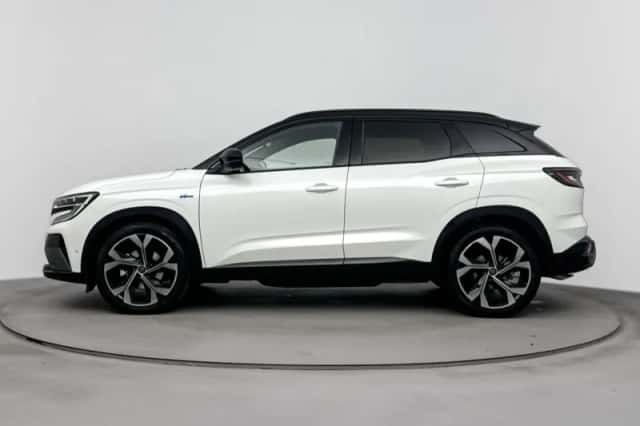 Renault Austral (2024) thumbnail 2
