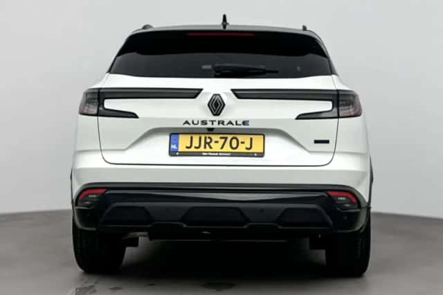 Renault Austral (2024) thumbnail 3