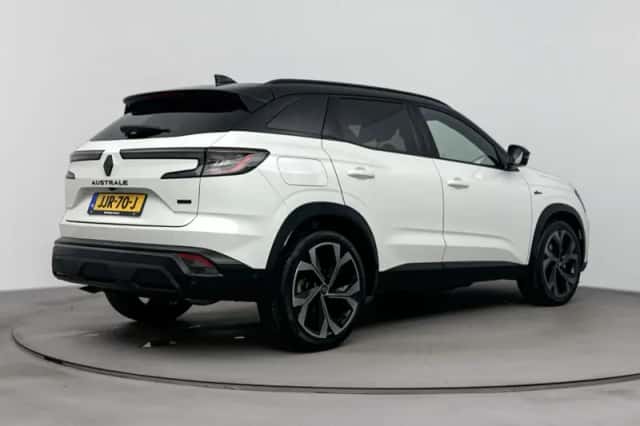 Renault Austral (2024) thumbnail 4