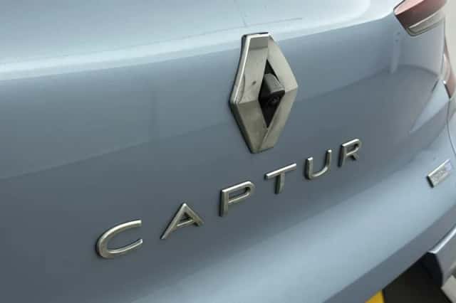 Renault Captur (2020) thumbnail 14