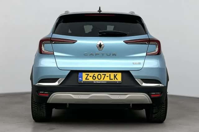 Renault Captur (2020) thumbnail 3