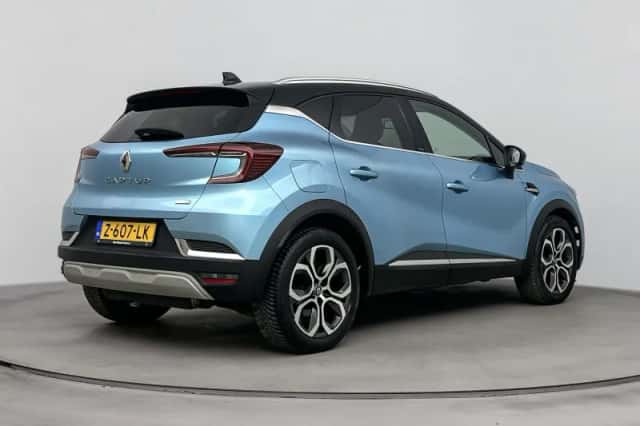 Renault Captur (2020) thumbnail 4
