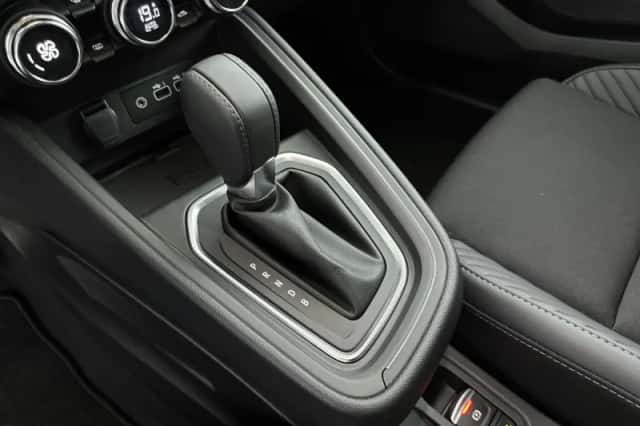Renault Clio (2024) thumbnail 18