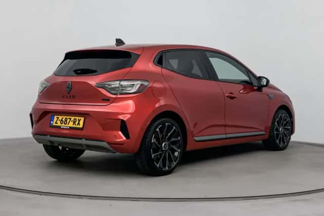 Renault Clio (2024) thumbnail 4