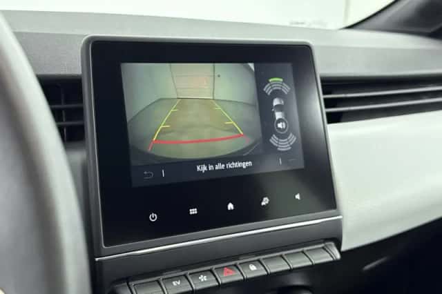 Renault Clio (2023) thumbnail 11