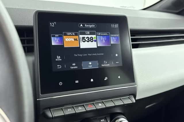 Renault Clio (2023) thumbnail 7