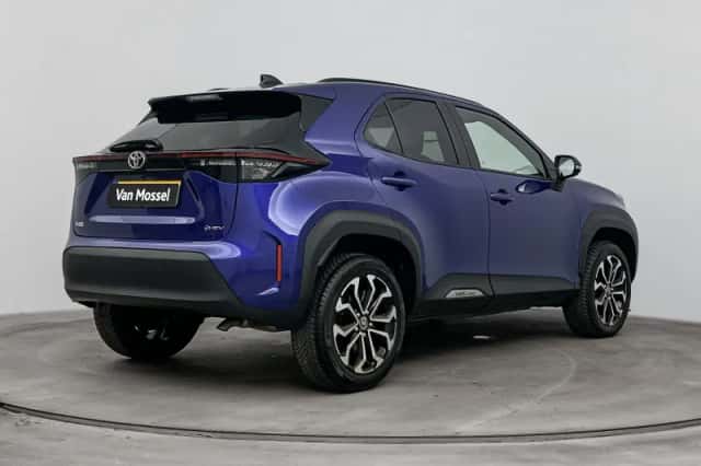 Toyota Yaris Cross (2025) thumbnail 4