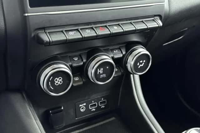 Renault Captur (2021) thumbnail 19