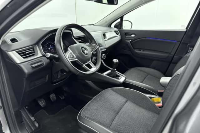 Renault Captur (2021) thumbnail 8