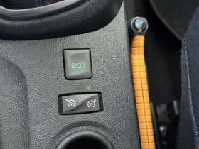 Renault Captur (2018) thumbnail 25