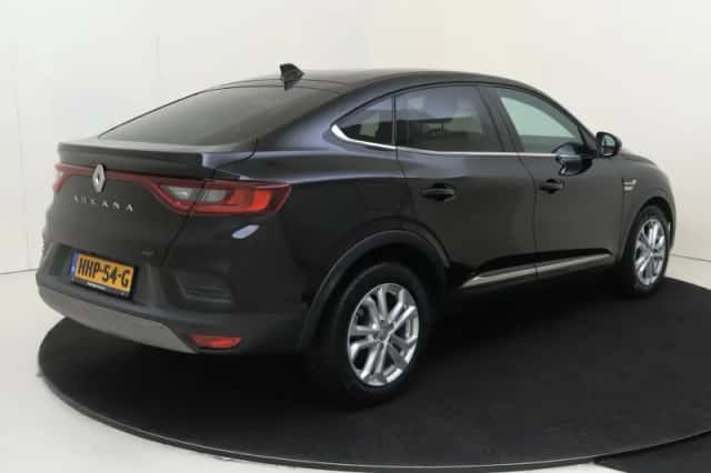 Renault Arkana (2023) thumbnail 4