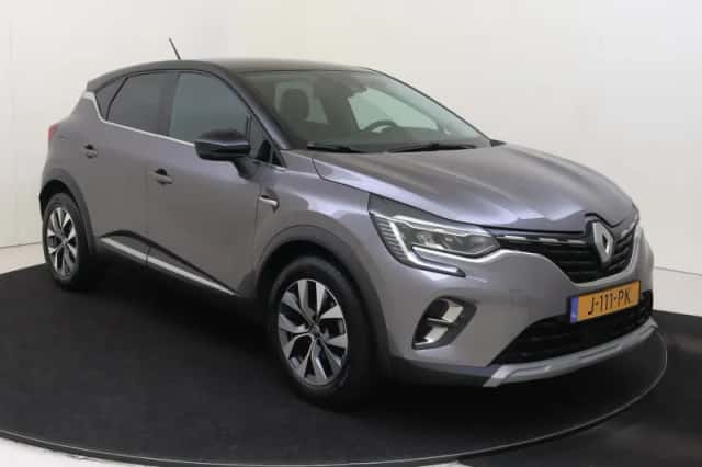 Renault Captur (2020) thumbnail 2