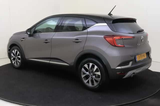 Renault Captur (2020) thumbnail 3