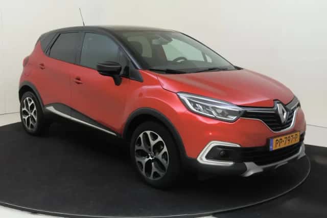 Renault Captur (2017) thumbnail 2